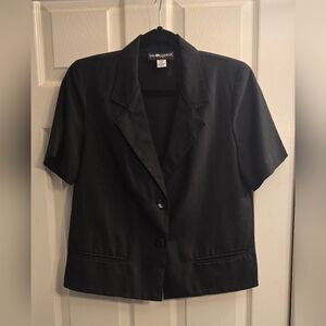 Vintage Sag Harbor short sleeve black blazer, size 8 petite